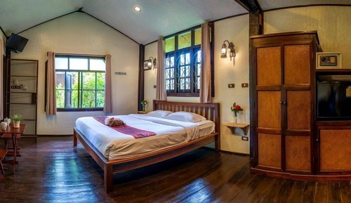 Deluxe Double Room, Garden View
