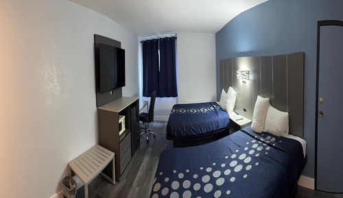 Comfort Room, 2 Queen Beds, Non Smoking