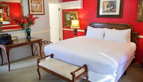 Superior Double Room, 1 King Bed, Mountain View