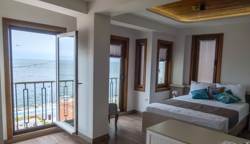 Family Triple Room, Sea View