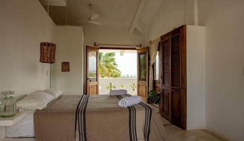 Comfort Double Room, 1 King Bed, Ocean View