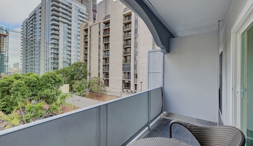 Superior Single Room, 1 King Bed, Non Smoking, City View