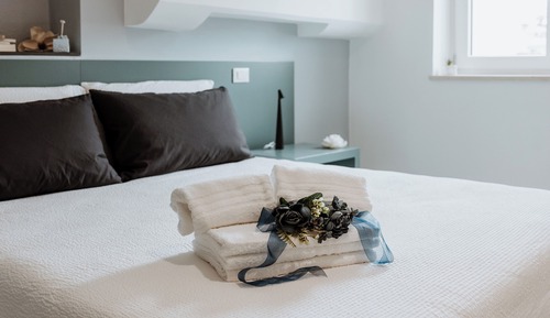 Deluxe Double Room, Non Smoking, Private Bathroom