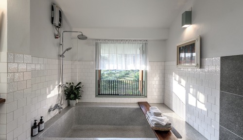 Deluxe Double Room, Garden View