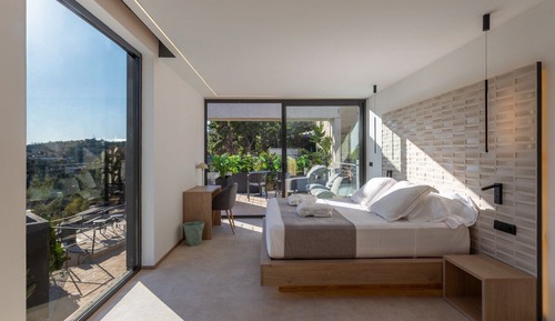 Roof Top Villa - Private Garden, jacuzzi and panoramic view to Sierra Calderona mountains