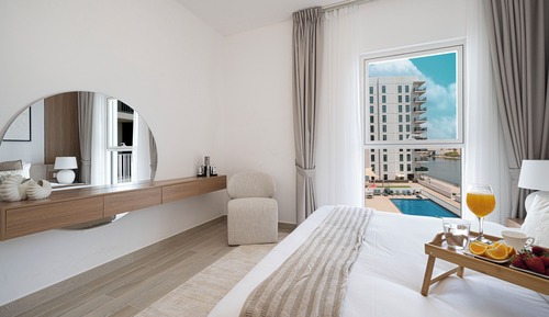 Deluxe Apartment, Pool View