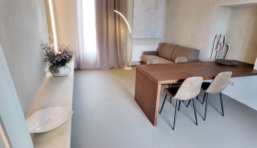 Luxury Suite