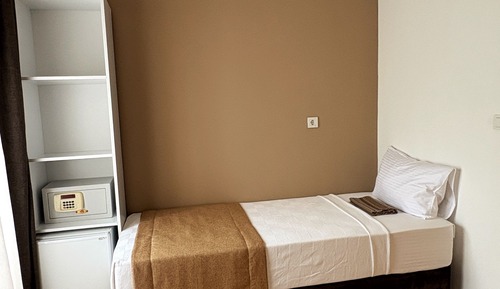 Comfort Triple Room, City View