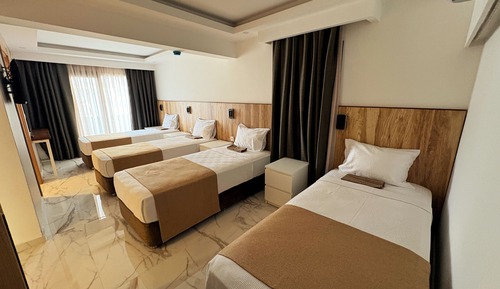 Comfort Quadruple Room