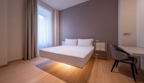 Deluxe Suite, Balcony