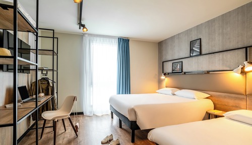 Family Room, 1 Queen Bed with Sofa bed