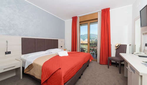 Deluxe Double or Twin Room, Balcony