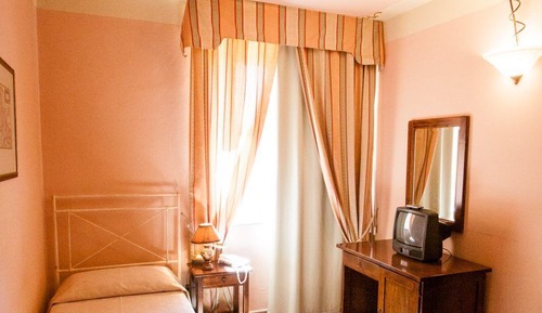 Classic Single Room