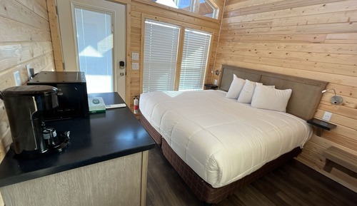 Luxury Cabin, Multiple Beds, Patio, Mountain View