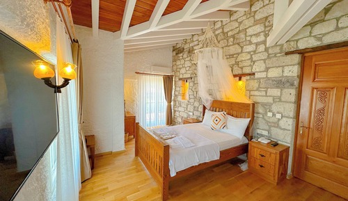 Traditional Room, Garden View
