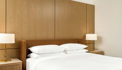 Executive Room, 1 King Bed, Executive Level