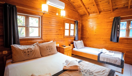 Standard Bungalow, Multiple Beds, Garden View