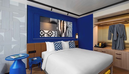 TRIBE Essential Pool View