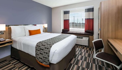 Single Room, 1 Queen Bed, Non Smoking, Kitchenette