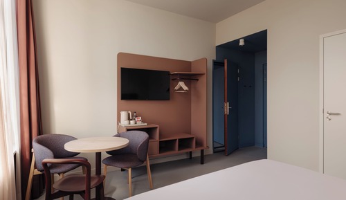 Family room - interconnecting