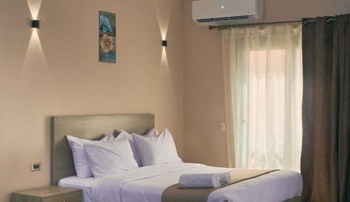 Deluxe Room, Balcony