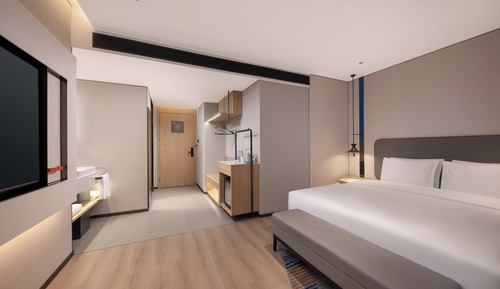 1 King Standard City View