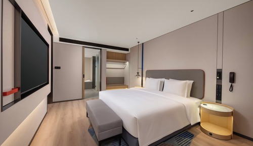 1 Bedroom Suite City View