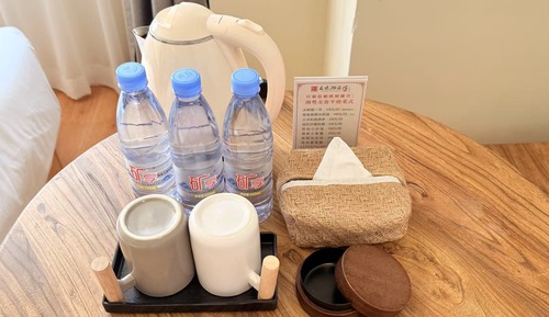 Family Room, City View