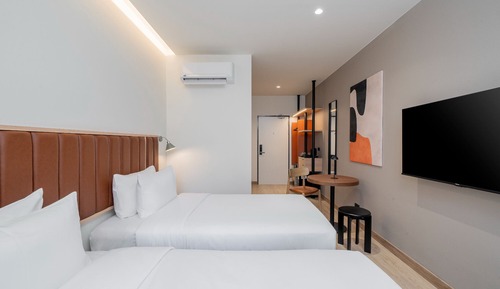 Superior Twin Room, City View