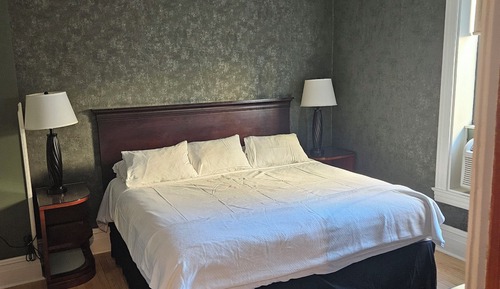 Deluxe Suite, Non Smoking, Courtyard View
