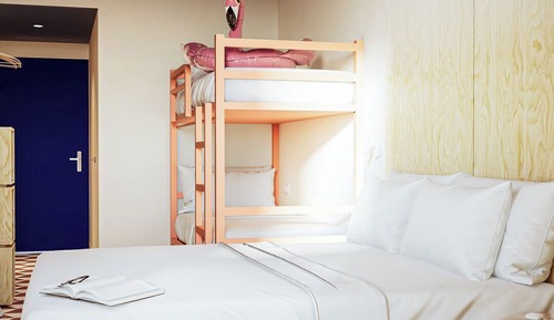 Suite 1 double bed + 1 bunk cabin bed, Accessible