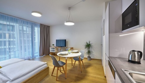 Superior Studio, Non Smoking, Courtyard View