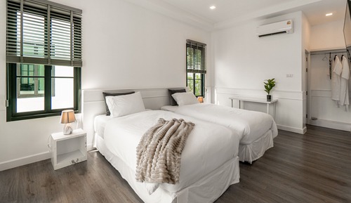 2 Bedroom Villa with Lake View