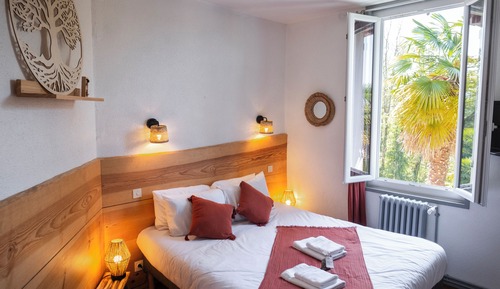 Double or Twin Room, Private Bathroom, Garden View