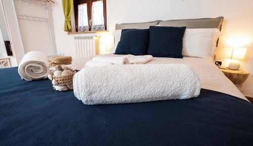 Luxury Suite, Balcony, Courtyard View