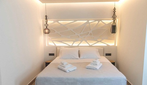 Elite Studio Suite, Balcony