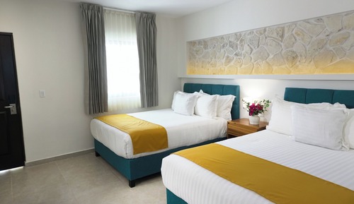 Standard Double Room, 2 Queen Beds, Pool View