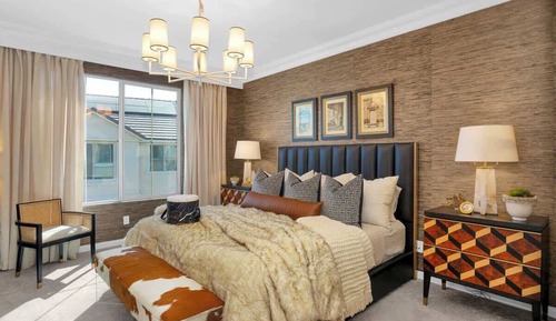 House (4 Bedrooms)
