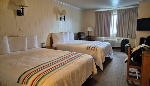 Room, 2 Queen Beds, Non Smoking