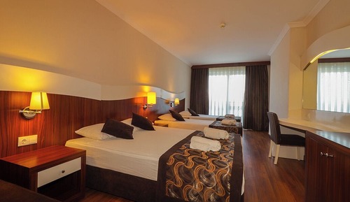 Family Room, Balcony, City View