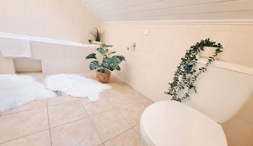 Apartment (Two Bedroom Apartment Second Floor A3)