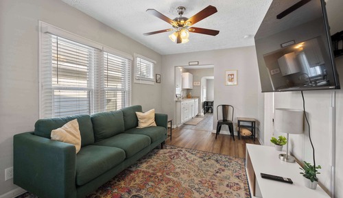 House, 2 Queen Beds, Patio, Garden View (The Cozy Bellows)