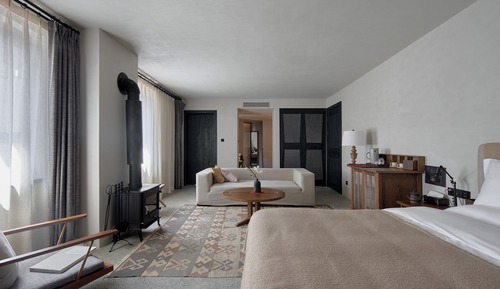 Premier Studio Suite, 1 King Bed, Non Smoking, Bathtub