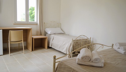 Classic Triple Room, Non Smoking, Garden View