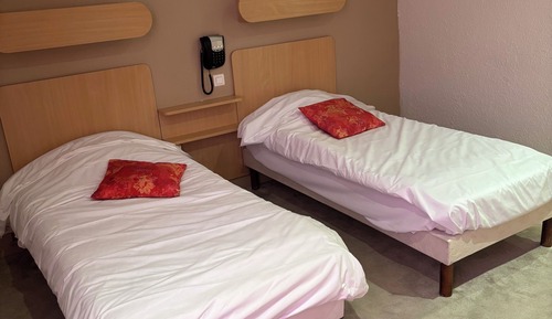 Comfort Twin Room