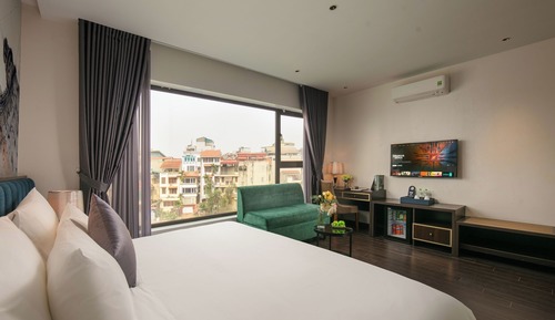 Junior Double Room, Lake View