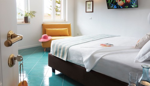 Triple Room, Courtyard View