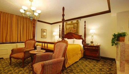 King Spa Suite