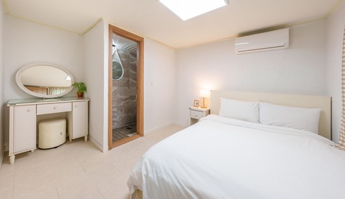 Basic Room, 2 Bedrooms (Room 102)