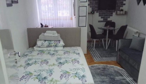 Studio, 1 Bedroom, Smoking, City View